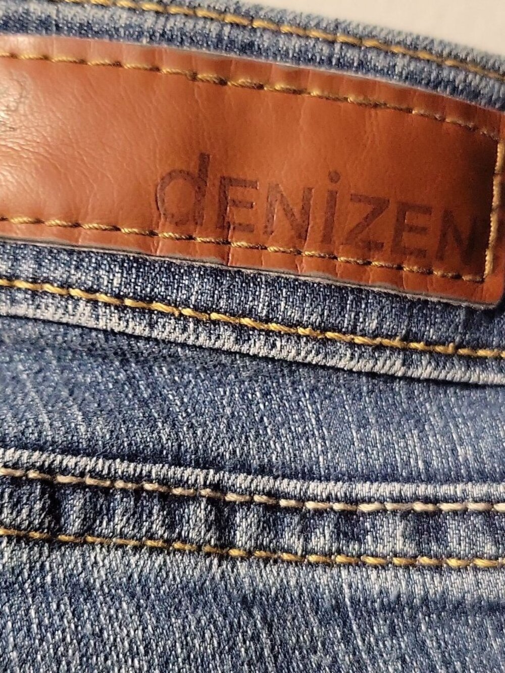 Denizen Women's jeans 18 s/c short and curvy - curves,wide,thighs,wide - Picture 2 of 7